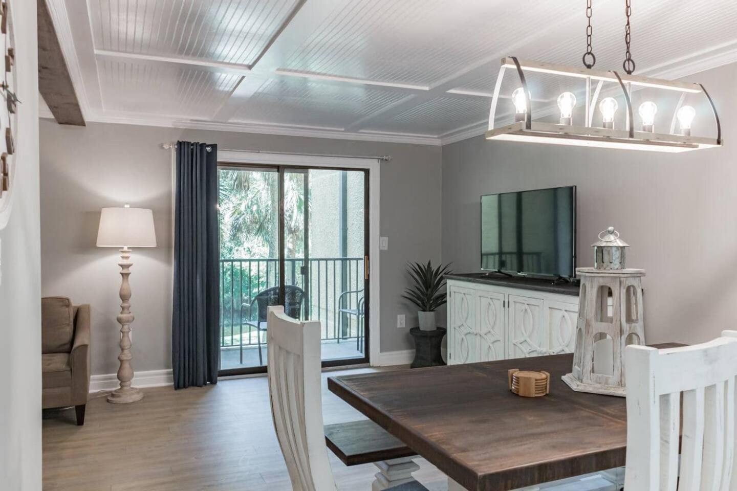 Forest Beach Condo Walk To Coligny, Pool, Tennis Hilton Head Island Exteriör bild