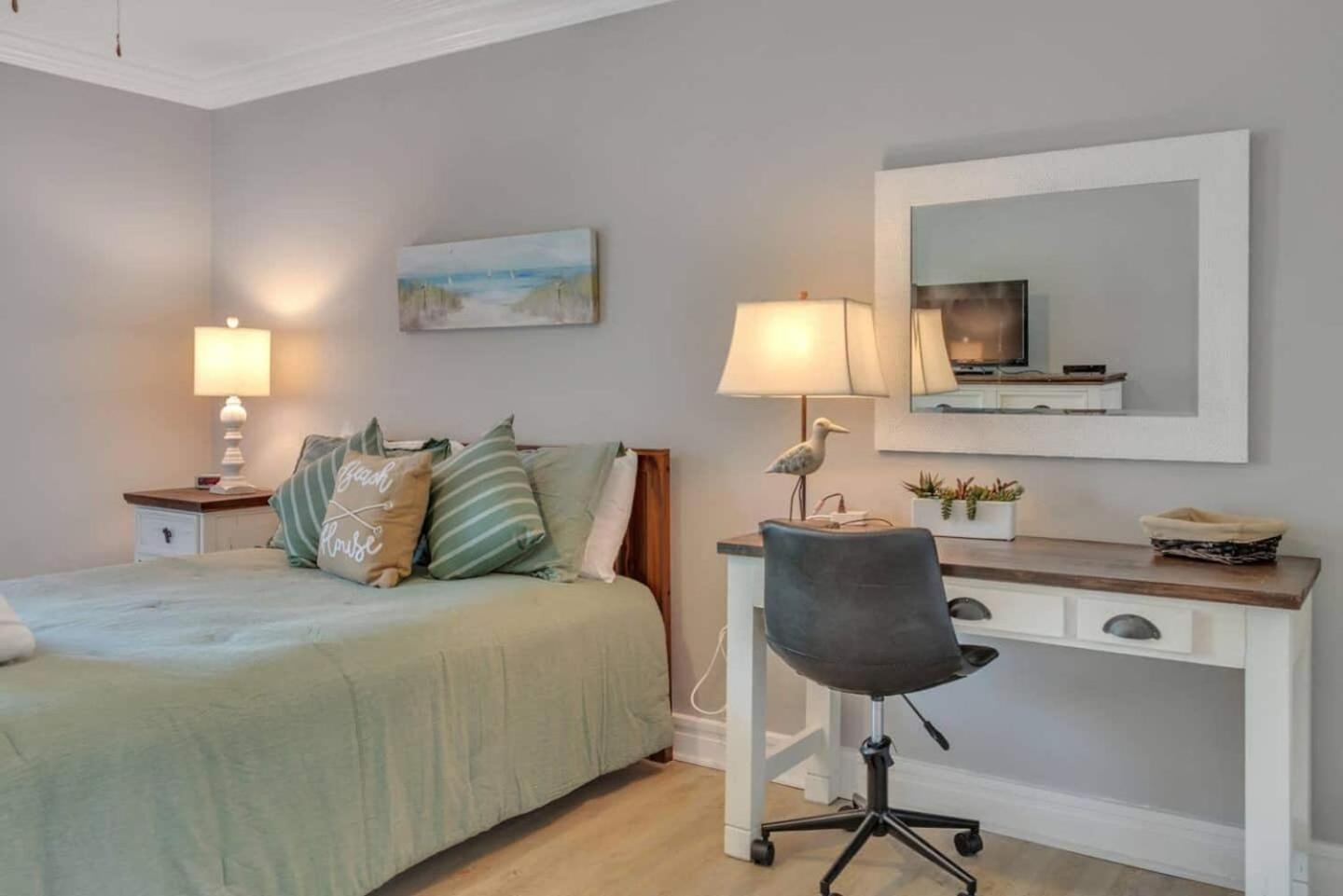Forest Beach Condo Walk To Coligny, Pool, Tennis Hilton Head Island Exteriör bild