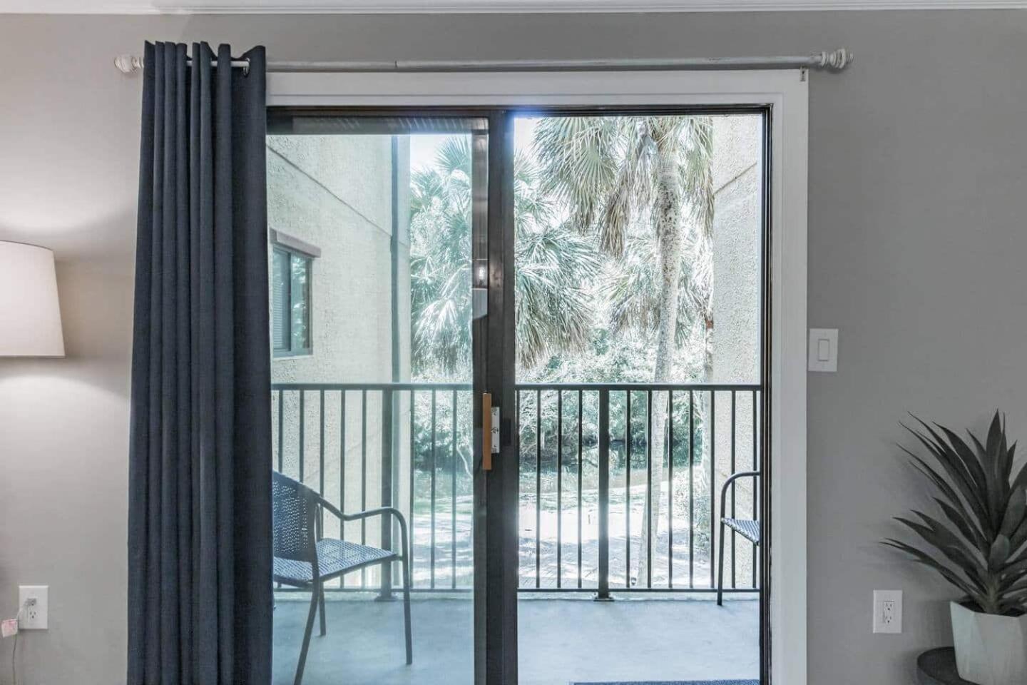 Forest Beach Condo Walk To Coligny, Pool, Tennis Hilton Head Island Exteriör bild