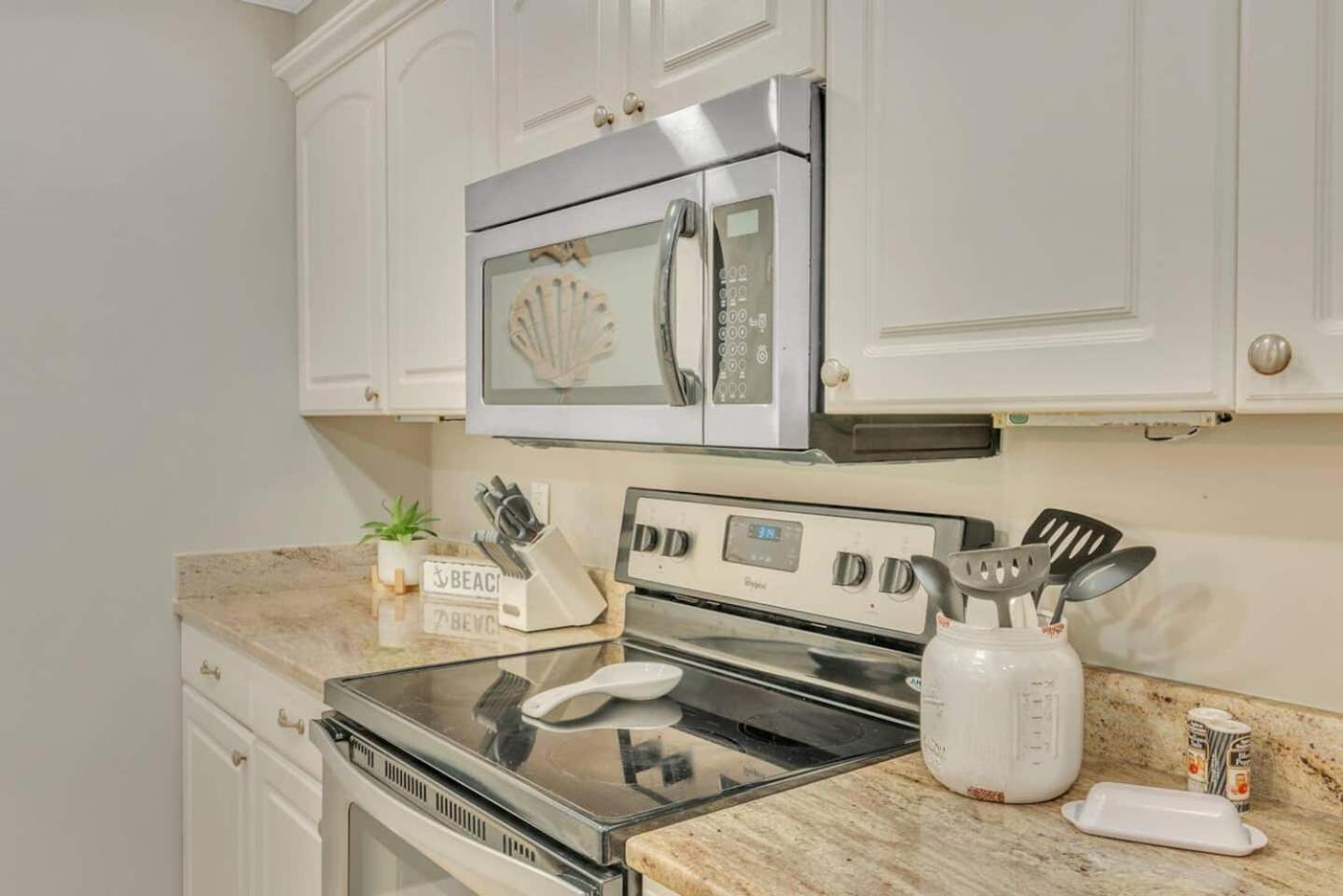 Forest Beach Condo Walk To Coligny, Pool, Tennis Hilton Head Island Exteriör bild